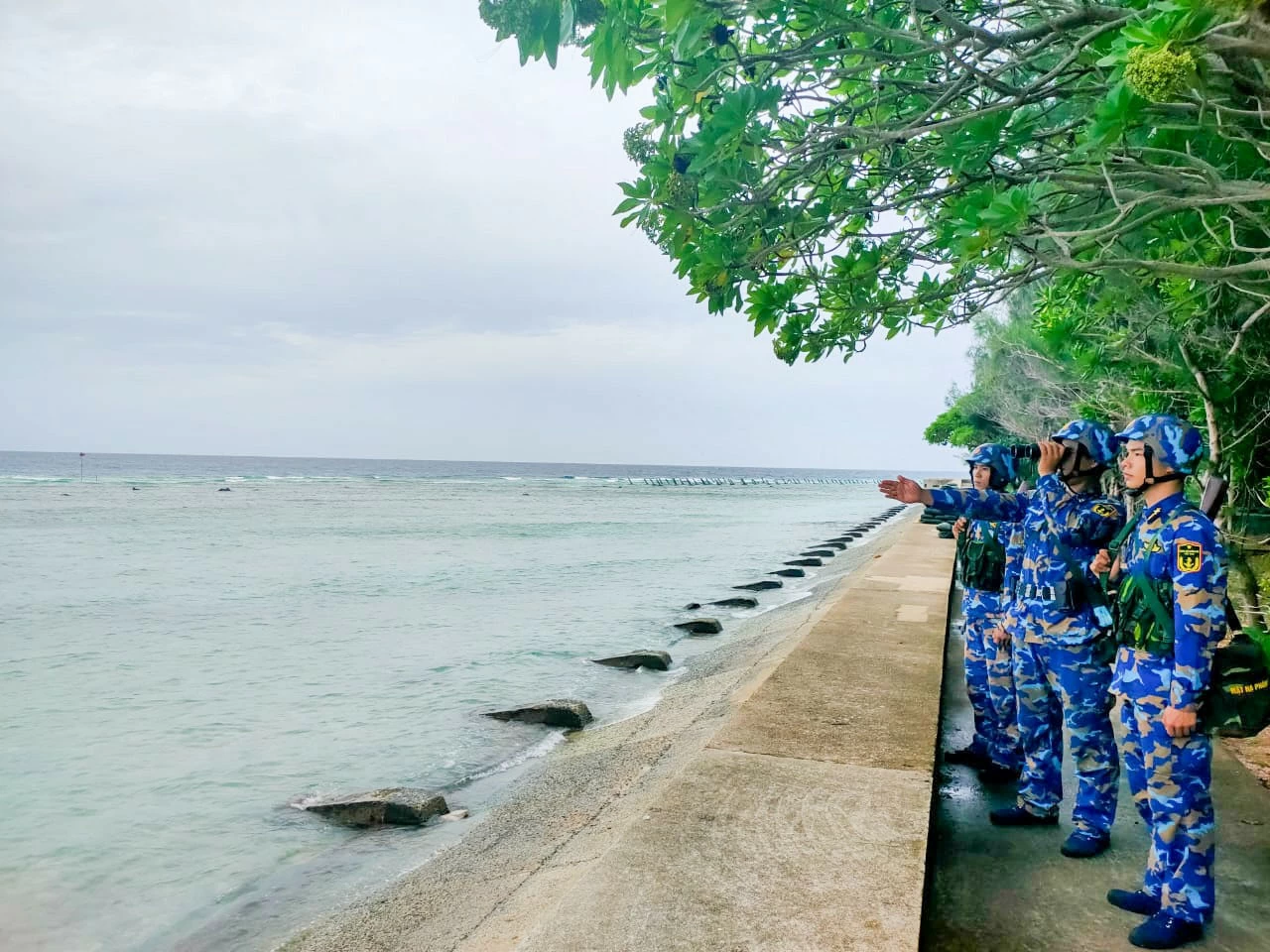 Quần đảo Trường Sa chắc tay súng, trực sẵn sàng chiến đấu dịp Quốc khánh Chiến sĩ quần đảo Trường Sa chắc tay súng, trực sẵn sàng chiến đấu dịp Quốc khánh