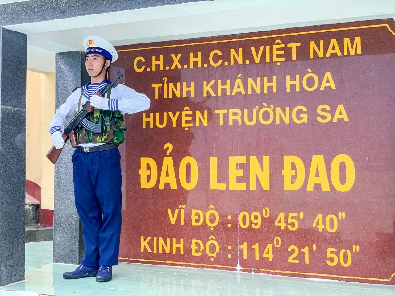 Quần đảo Trường Sa chắc tay súng, trực sẵn sàng chiến đấu dịp Quốc khánh Chiến sĩ quần đảo Trường Sa chắc tay súng, trực sẵn sàng chiến đấu dịp Quốc khánh