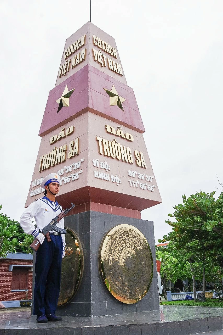 Quần đảo Trường Sa chắc tay súng, trực sẵn sàng chiến đấu dịp Quốc khánh Chiến sĩ quần đảo Trường Sa chắc tay súng, trực sẵn sàng chiến đấu dịp Quốc khánh