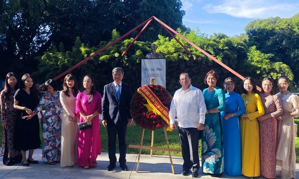 Đại sứ Lê Quang Long: Chuyến thăm Cuba của Tổng Bí thư, Chủ tịch nước Tô Lâm mang ý nghĩa biểu tượng lịch sử Đại sứ Lê Quang Long: Chuyến thăm Cuba của Tổng Bí thư, Chủ tịch nước Tô Lâm mang ý nghĩa biểu tượng lịch sử