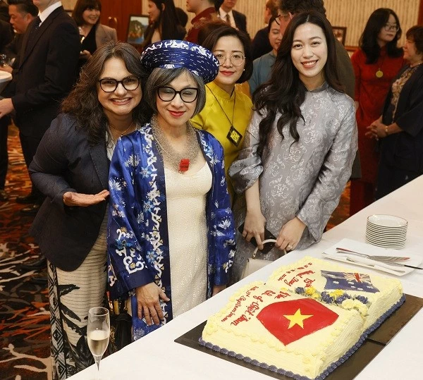 Quốc khánh Việt Nam nhiều sắc màu tại bang Tây Australia và vùng lãnh thổ Bắc Australia Quốc khánh Việt Nam nhiều sắc màu tại bang Tây Australia và vùng lãnh thổ Bắc Australia