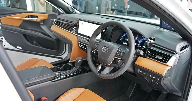 Toyota Camry 2025 ra mắt thị trường Đông Nam Á, ngày về Việt Nam không còn xa Toyota Camry 2025 ra mắt thị trường Đông Nam Á, ngày về Việt Nam không còn xa