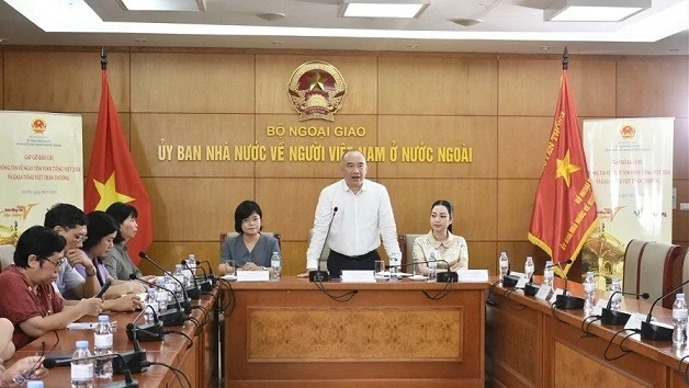 Lan tỏa tinh thần của Ngày Tôn vinh tiếng Việt trong cộng đồng người Việt Nam ở nước ngoài năm 2024 Lan tỏa tinh thần của Ngày Tôn vinh tiếng Việt trong cộng đồng người Việt Nam ở nước ngoài năm 2024