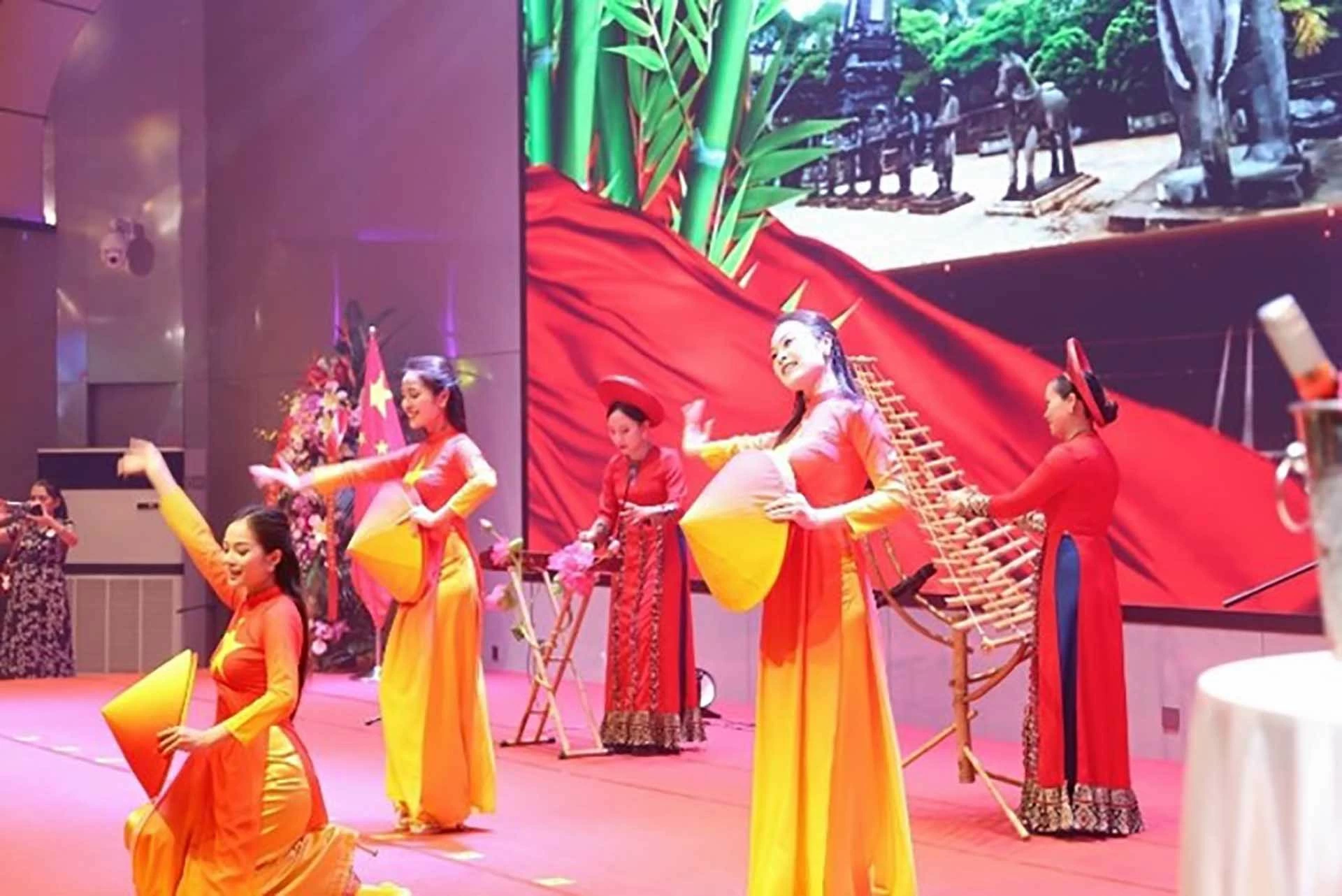 Long trọng tổ chức Lễ kỷ niệm 79 năm Quốc khánh Việt Nam tại Côn Minh, Trung Quốc Long trọng tổ chức Lễ kỷ niệm 79 năm Quốc khánh Việt Nam tại Côn Minh, Trung Quốc