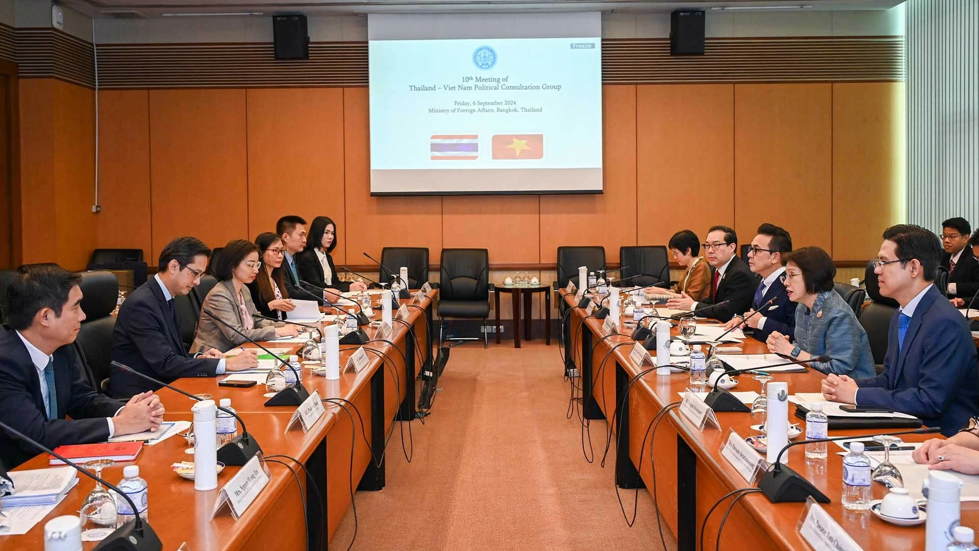 Quan hệ Đối tác chiến lược tăng cường Việt Nam-Thái Lan đang phát triển hết sức tốt đẹp trên tất cả các lĩnh vực Quan hệ Đối tác chiến lược tăng cường Việt Nam-Thái Lan đang phát triển hết sức tốt đẹp trên tất cả các lĩnh vực