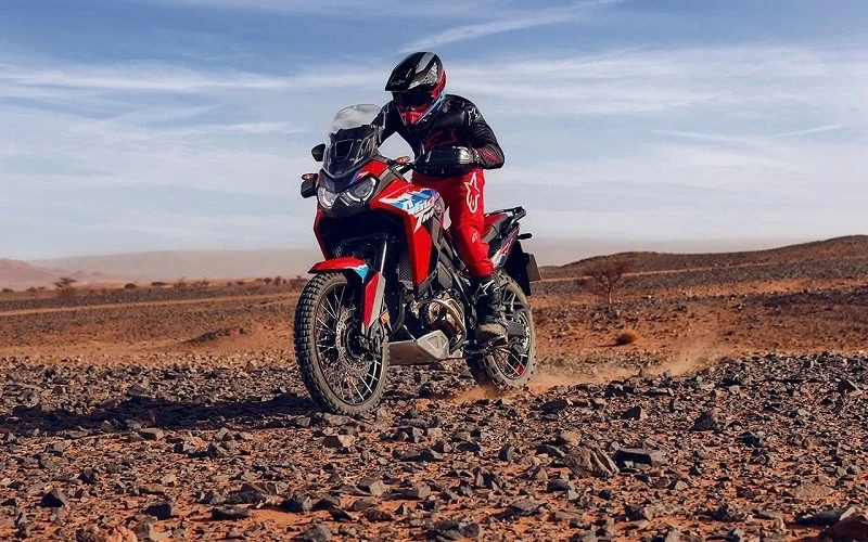 Khả năng vận hành của CRF1100L Africa Twin đã được cải thiện đáng kể nhờ các công nghệ mới. Khả năng vận hành của CRF1100L Africa Twin đã được cải thiện đáng kể nhờ các công nghệ mới.