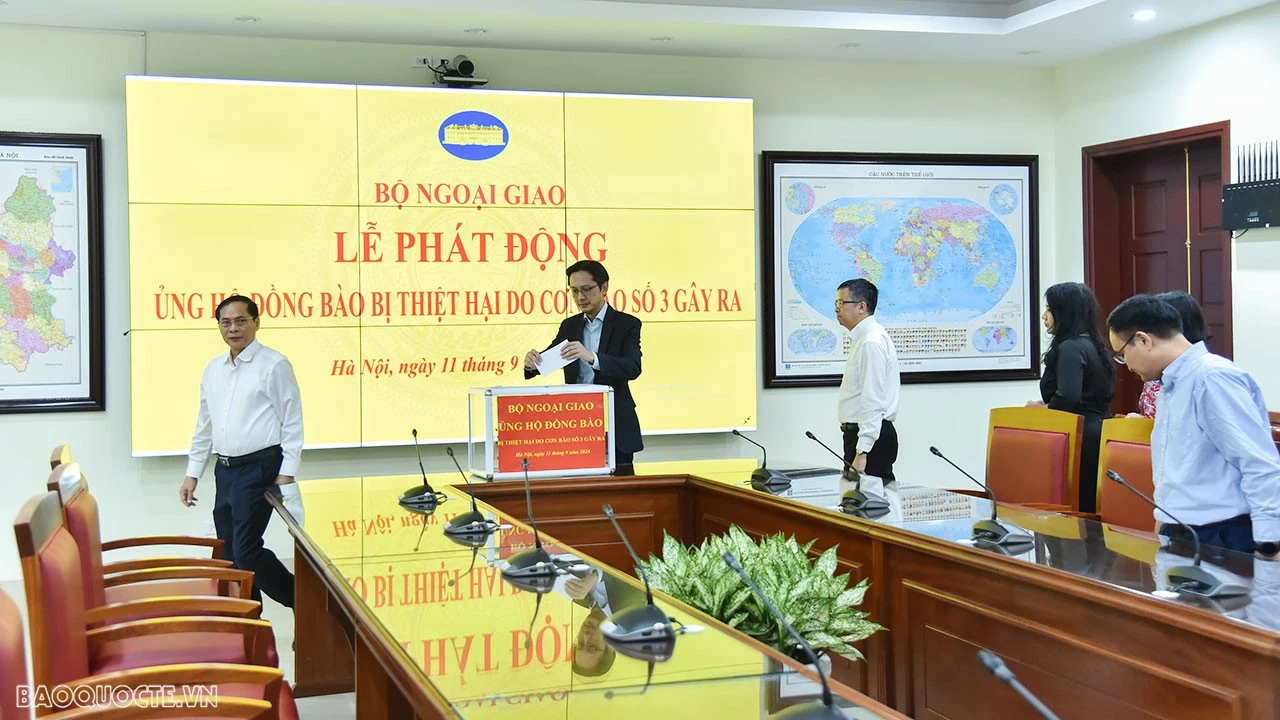 Bộ Ngoại giao phát động ủng hộ đồng bào bị thiệt hại do cơn bão số 3 gây ra Trên 1.000 tỷ đồng ủng hộ đồng bào bị thiệt hại do bão số 3 tính đến 17h ngày 14/9