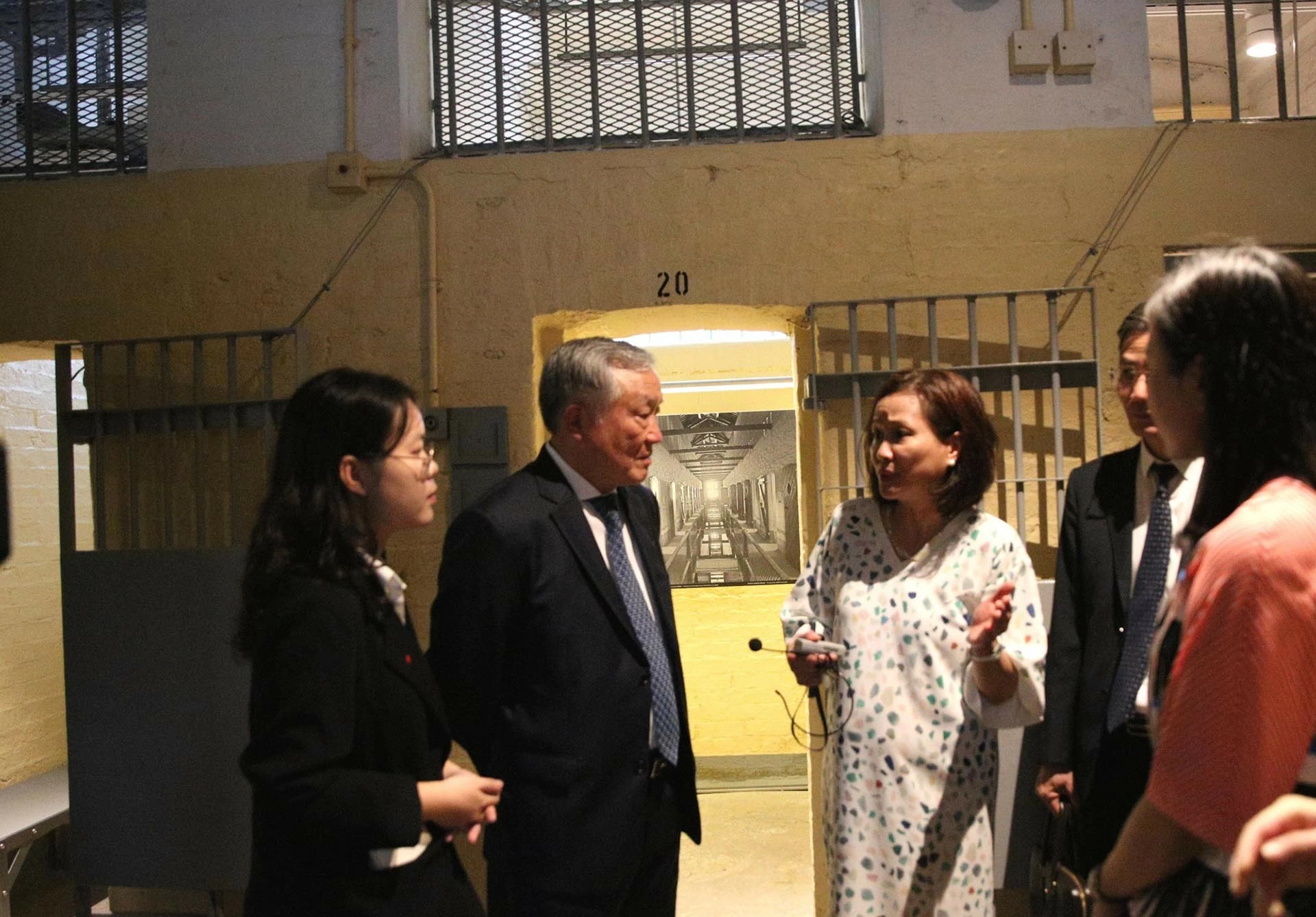 Thúc đẩy mạnh mẽ quan hệ hợp tác cùng có lợi trên các lĩnh vực giữa Hong Kong (Trung Quốc) và Việt Nam Thúc đẩy mạnh mẽ quan hệ hợp tác cùng có lợi trên các lĩnh vực giữa Hong Kong (Trung Quốc) và Việt Nam