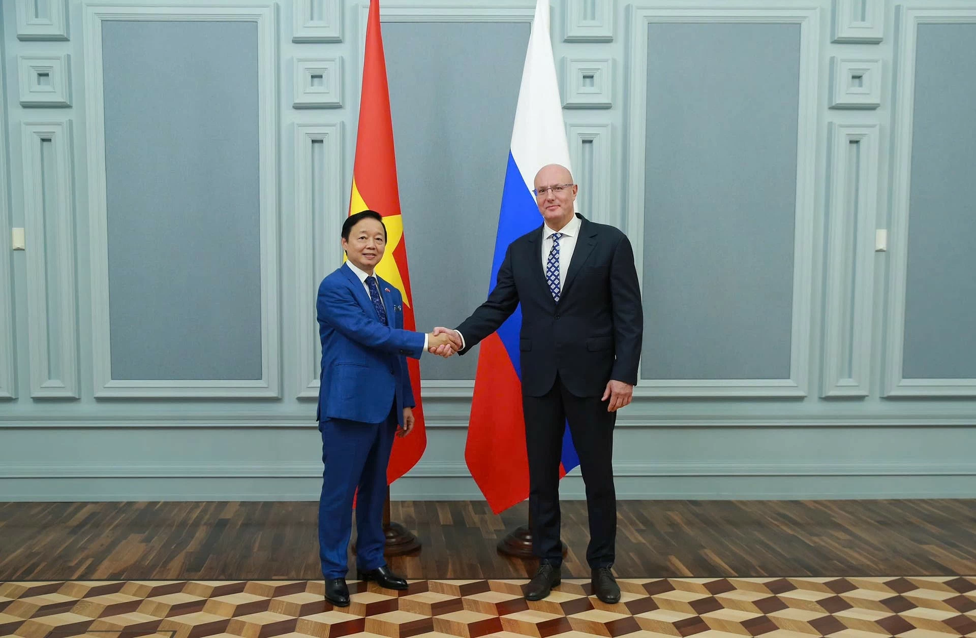 Việt Nam-Liên bang Nga: Thúc đẩy hơn nữa hợp tác song phương trên nhiều lĩnh vực Việt Nam-Liên bang Nga: Thúc đẩy hơn nữa hợp tác song phương trên nhiều lĩnh vực