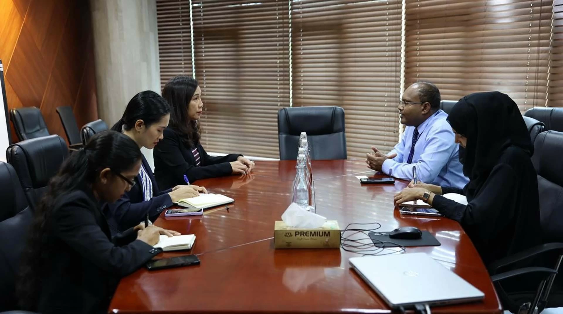 Toạ đàm kết nối Việt Nam-Maldives: Thúc đẩy hơn nữa hợp tác kinh tế, thương mại, đầu tư Toạ đàm kết nối Việt Nam-Maldives: Thúc đẩy hơn nữa hợp tác kinh tế, thương mại, đầu tư