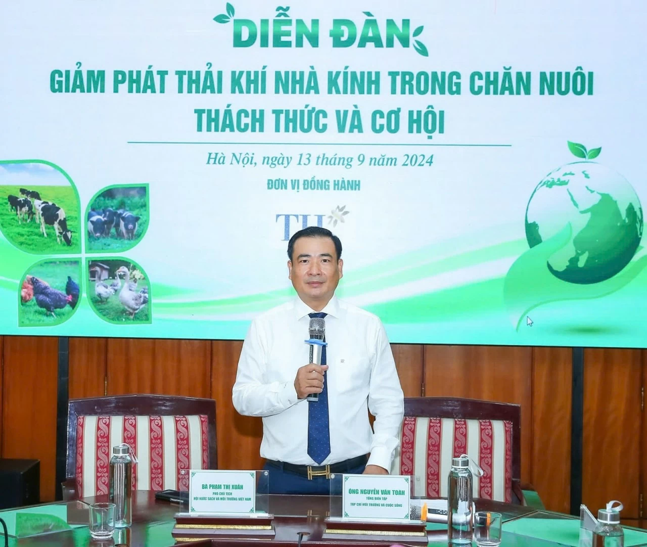 Giảm phát thải khí nhà kính trong chăn nuôi hướng tới mục tiêu Net Zero Giảm phát thải khí nhà kính trong chăn nuôi hướng tới mục tiêu Net Zero