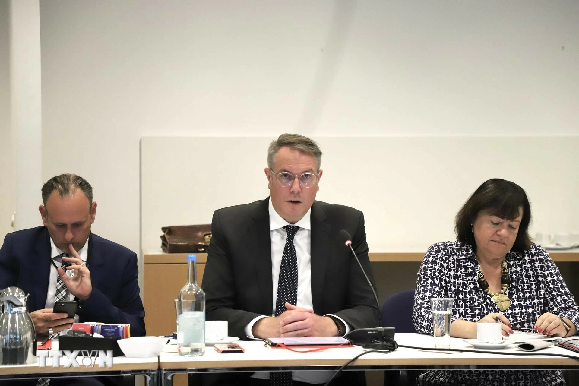 Đoàn đại biểu Đảng Cộng sản Việt Nam tham dự Đối thoại lần thứ 9 với Đảng Dân chủ Xã hội Đức Đoàn đại biểu Đảng Cộng sản Việt Nam tham dự Đối thoại lần thứ 9 với Đảng Dân chủ Xã hội Đức