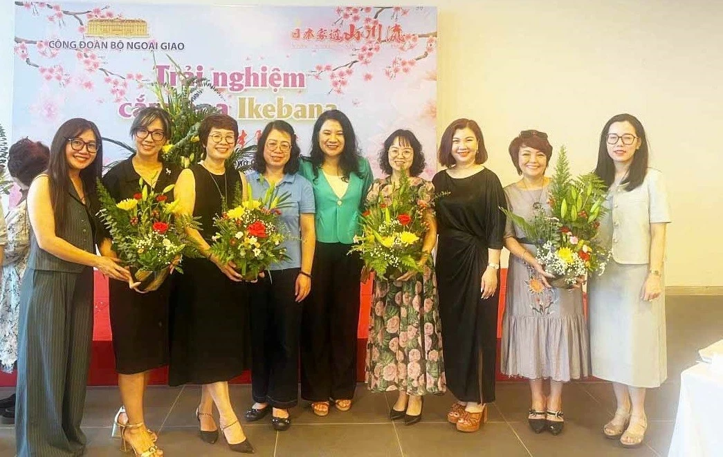 Công đoàn viên thích thú trảm nghiệm Công đoàn viên thích thú trảm nghiệm