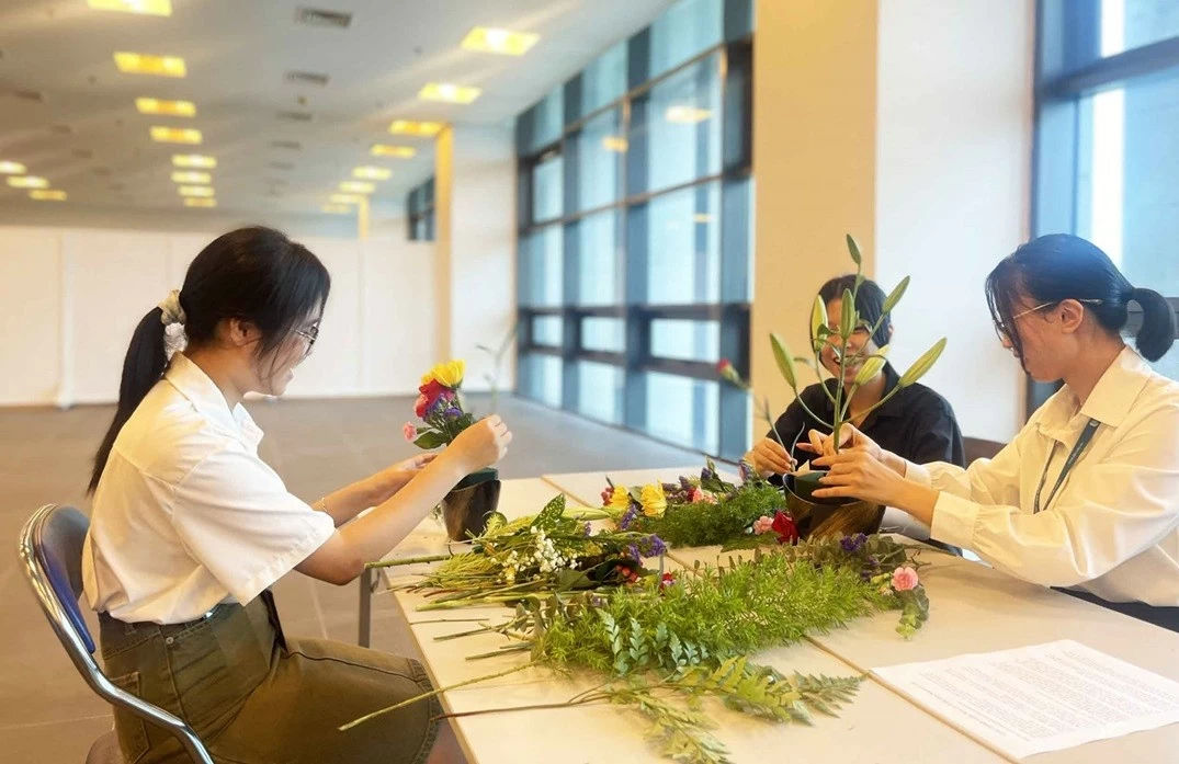 Công đoàn viên thích thú trảm nghiệm Công đoàn viên thích thú trảm nghiệm