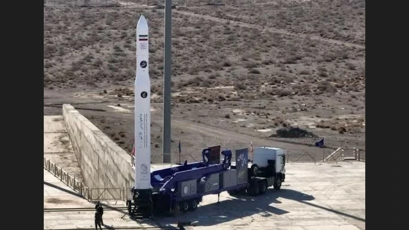 Iran phóng vệ tinh nghiên cứu vào quỹ đạo bằng tên lửa nội địa Iran phóng vệ tinh nghiên cứu vào quỹ đạo bằng tên lửa nội địa