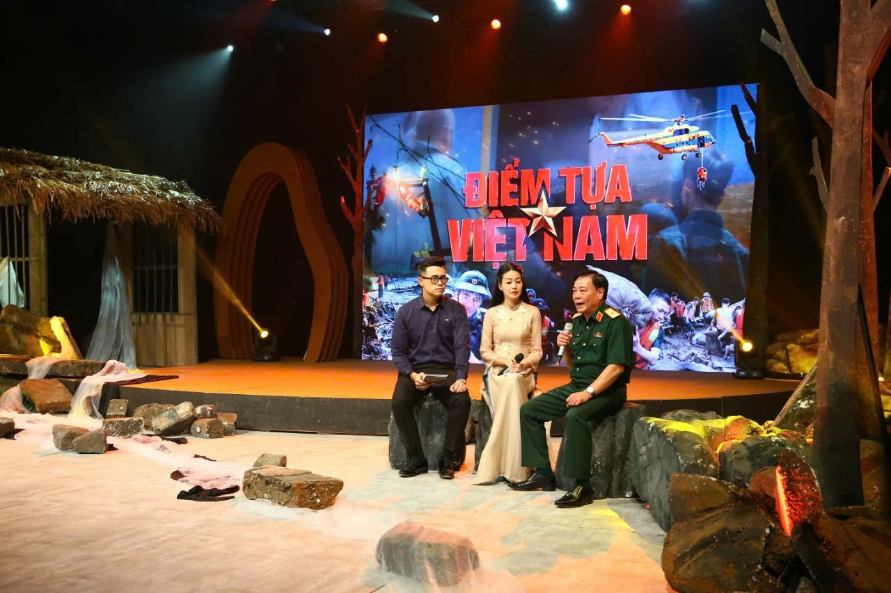 Thủ tướng nêu 6 'điểm tựa' giúp Việt Nam khắc phục hậu quả bão số 3, Thủ tướng nêu 6 'điểm tựa' giúp Việt Nam kiên cường khắc phục hậu quả bão số 3