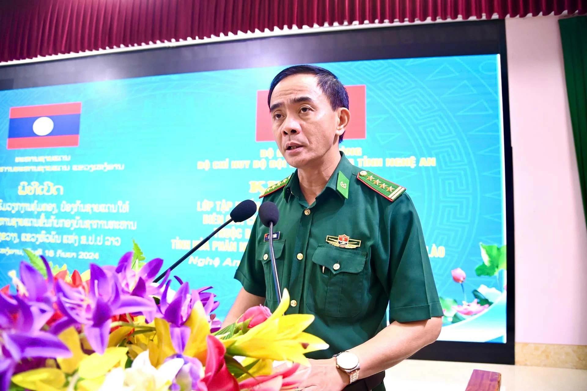 Tập huấn công tác quản lý biên giới cho 40 cán bộ Bộ đội Biên phòng Lào Tập huấn công tác quản lý biên giới cho 40 cán bộ Bộ đội Biên phòng Lào