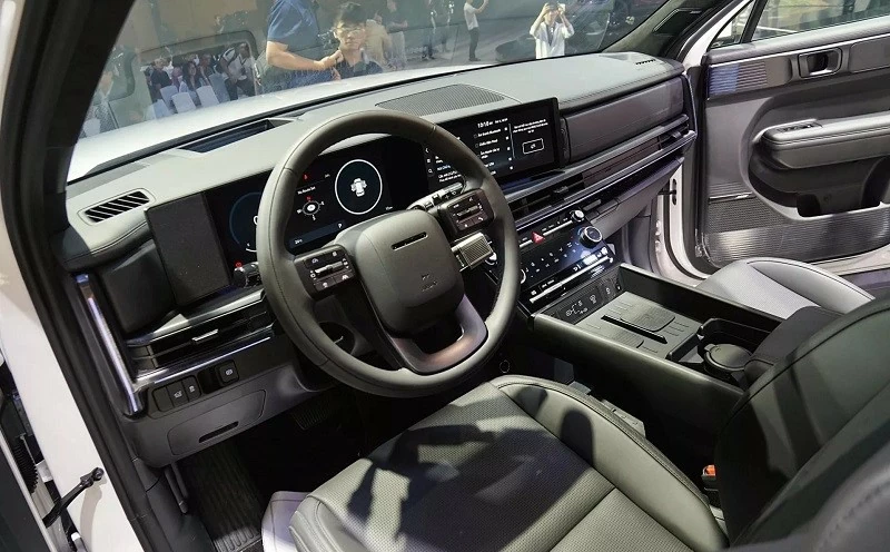 Cận cảnh Hyundai Santa Fe 2025 ra mắt tại Việt Nam, giá từ 1,069 tỷ đồng Cận cảnh Hyundai Santa Fe 2025 ra mắt tại Việt Nam, giá từ 1,069 tỷ đồng