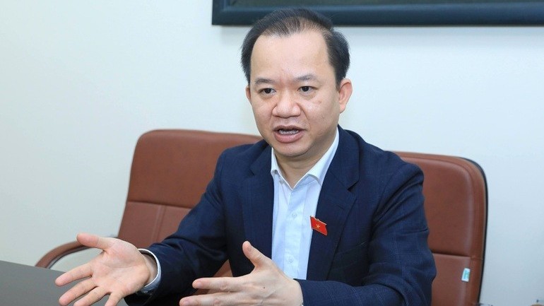 Đoàn kết quốc tế trong bão lũ