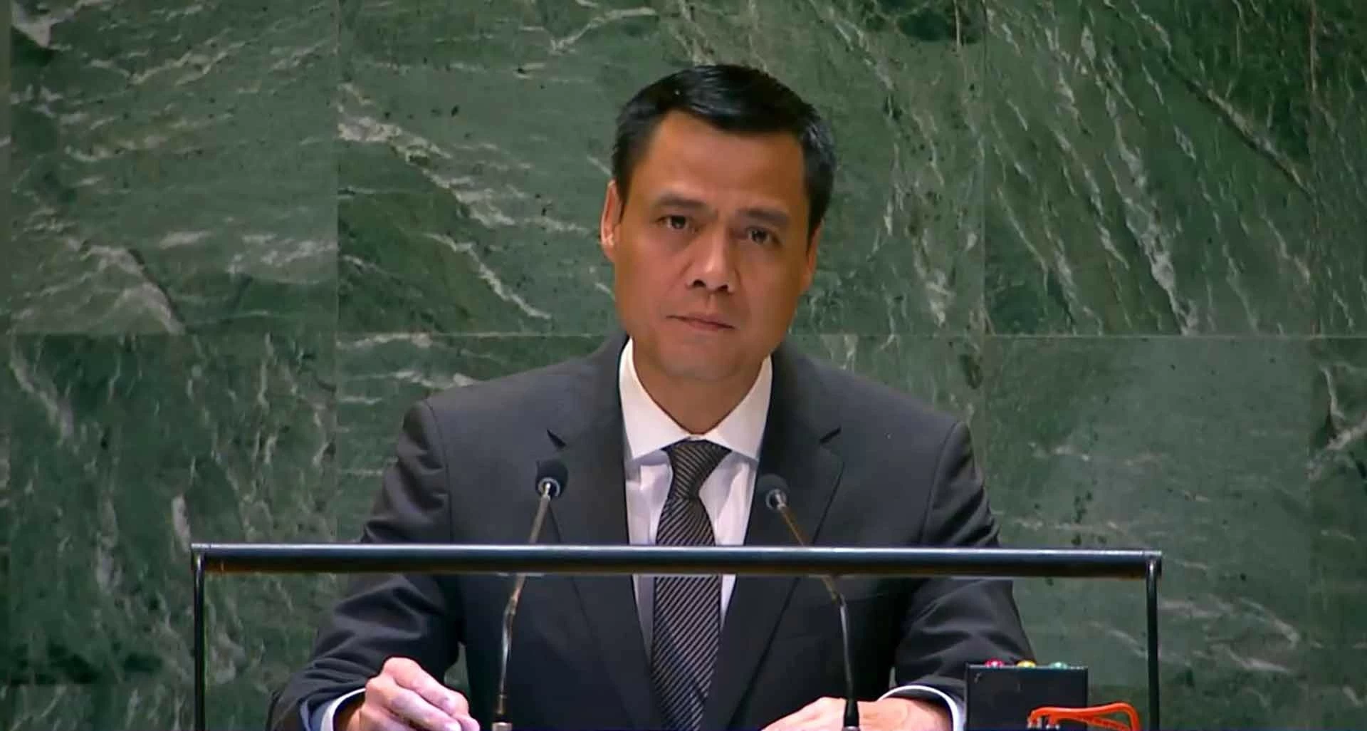 Đại hội đồng LHQ thông qua Nghị quyết về ý kiến tư vấn của ICJ liên quan lãnh thổ Palestine bị chiếm đóng Đại hội đồng LHQ thông qua Nghị quyết về ý kiến tư vấn của ICJ liên quan lãnh thổ Palestine bị chiếm đóng