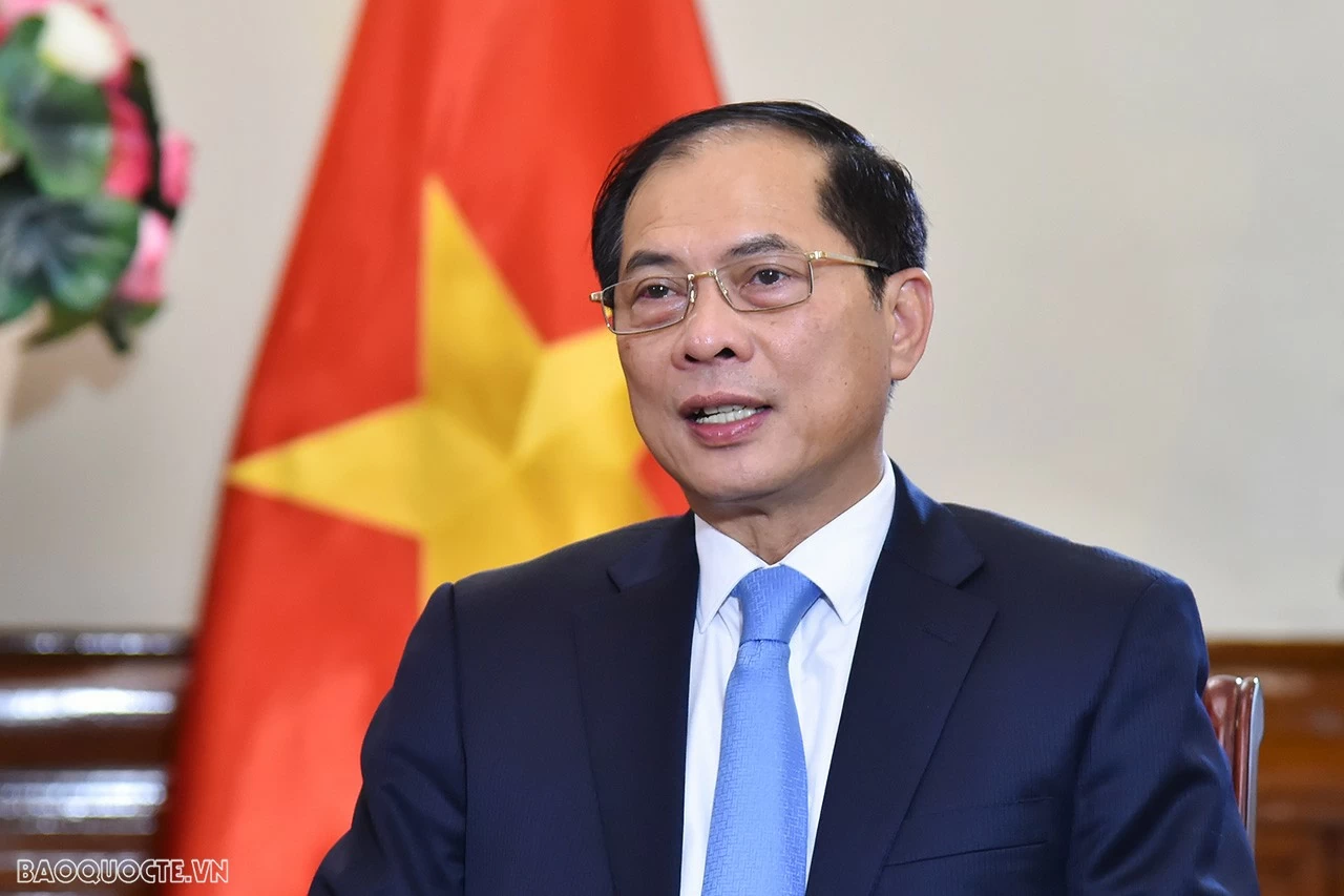 Phó Thủ tướng, Bộ trưởng Ngoại giao Bùi Thanh Sơn trả lời phỏng vấn trước chuyến công tác của Tổng Bí thư, Chủ tịch nước Tô Lâm tham dự Hội nghị thượng đỉnh Tương lai, Phiên họp cấp cao Đại hội đồng Liên hợp quốc Khóa 79 và làm việc tại Hoa Kỳ. (Ảnh: Tuấn Anh) Phó Thủ tướng, Bộ trưởng Ngoại giao Bùi Thanh Sơn trả lời phỏng vấn trước chuyến công tác của Tổng Bí thư, Chủ tịch nước Tô Lâm tham dự Hội nghị thượng đỉnh Tương lai, Phiên họp cấp cao Đại hội đồng Liên hợp quốc Khóa 79 và làm việc tại Hoa Kỳ. (Ảnh: Tuấn Anh)