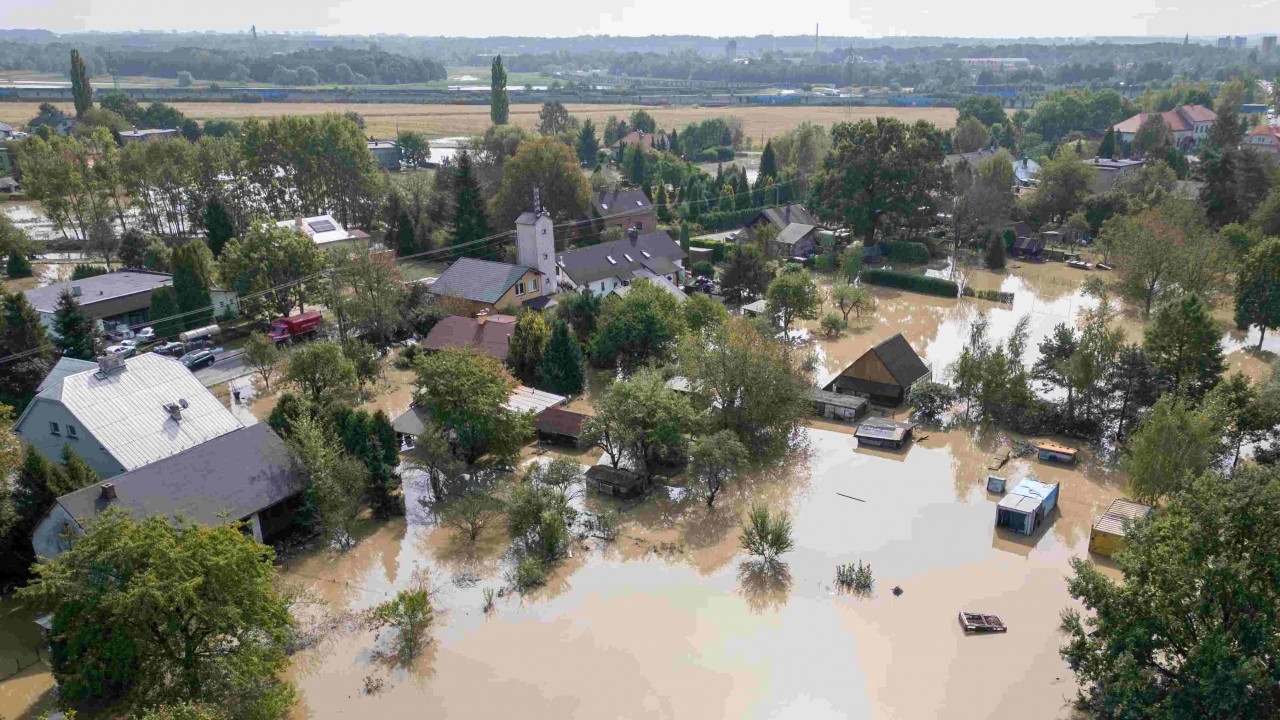 Mỹ điều hơn 500 nhân viên tham gia cứu nạn trong trận lũ ở Texas