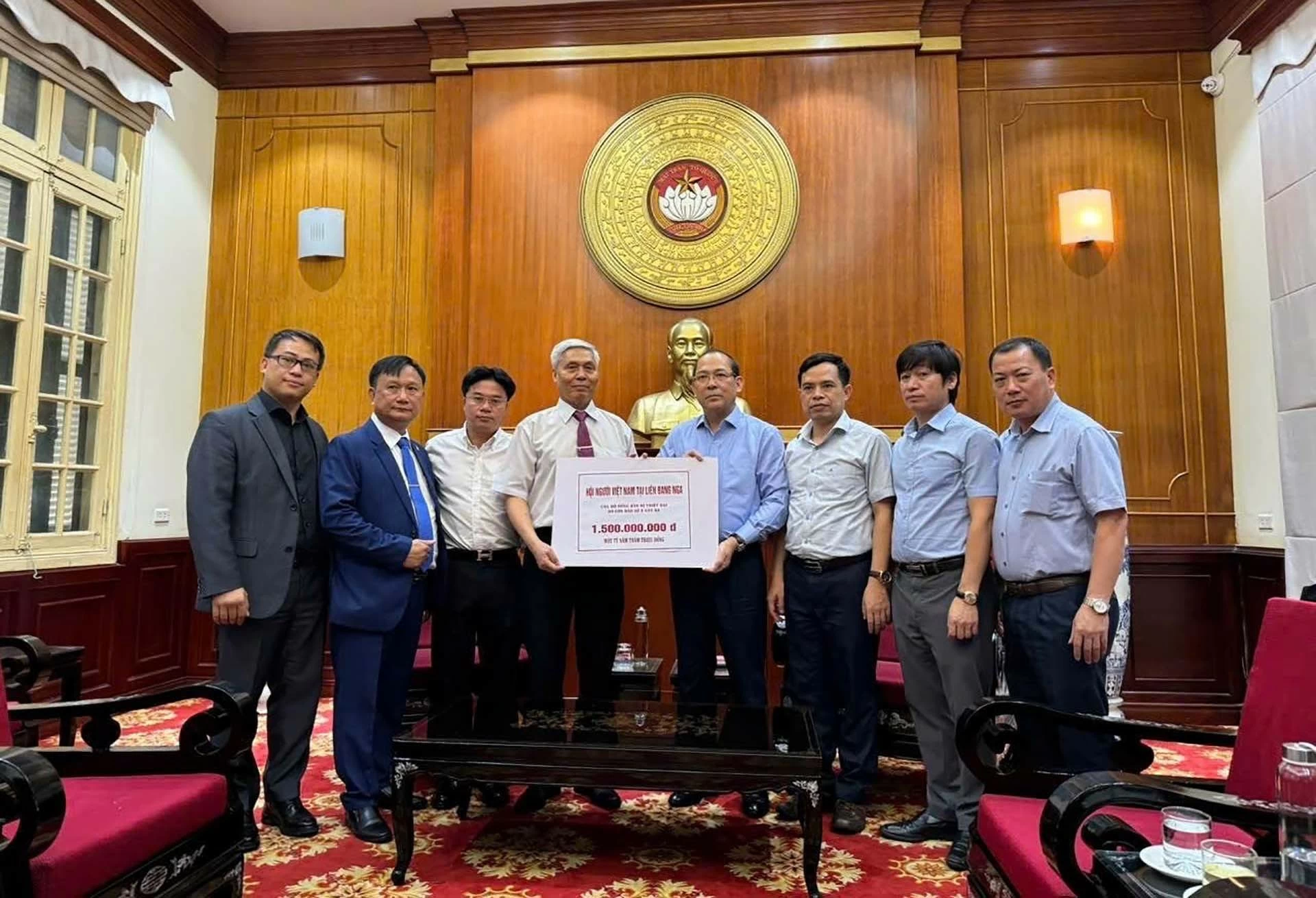 Cộng đồng người Việt Nam tại Nga quyên góp hơn 2 tỷ đồng ủng hộ đồng bào khắc phục thiệt hại do bão Yagi Cộng đồng người Việt Nam tại Nga quyên góp hơn 2 tỷ đồng ủng hộ đồng bào khắc phục thiệt hại do bão Yagi