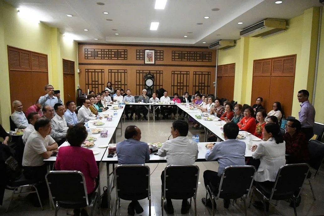 Sau hơn 1 tuần phát động, cộng đồng người Việt tại Thái Lan đã bước đầu quyên góp, ủng hộ số tiền hơn 4,6 tỷ VND. Sau hơn 1 tuần phát động, cộng đồng người Việt tại Thái Lan đã bước đầu quyên góp, ủng hộ số tiền hơn 4,6 tỷ VND.