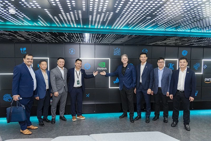 FPT hợp tác với NVIDIA thành lập nhà máy AI tạo cú hích giúp Việt Nam phát triển ngành công nghiệp bán dẫn và AI, đón đầu xu hướng phát triển công nghệ thế giới_01 FPT hợp tác với NVIDIA thành lập nhà máy AI tạo cú hích giúp Việt Nam phát triển ngành công nghiệp bán dẫn và AI, đón đầu xu hướng phát triển công nghệ thế giới_01