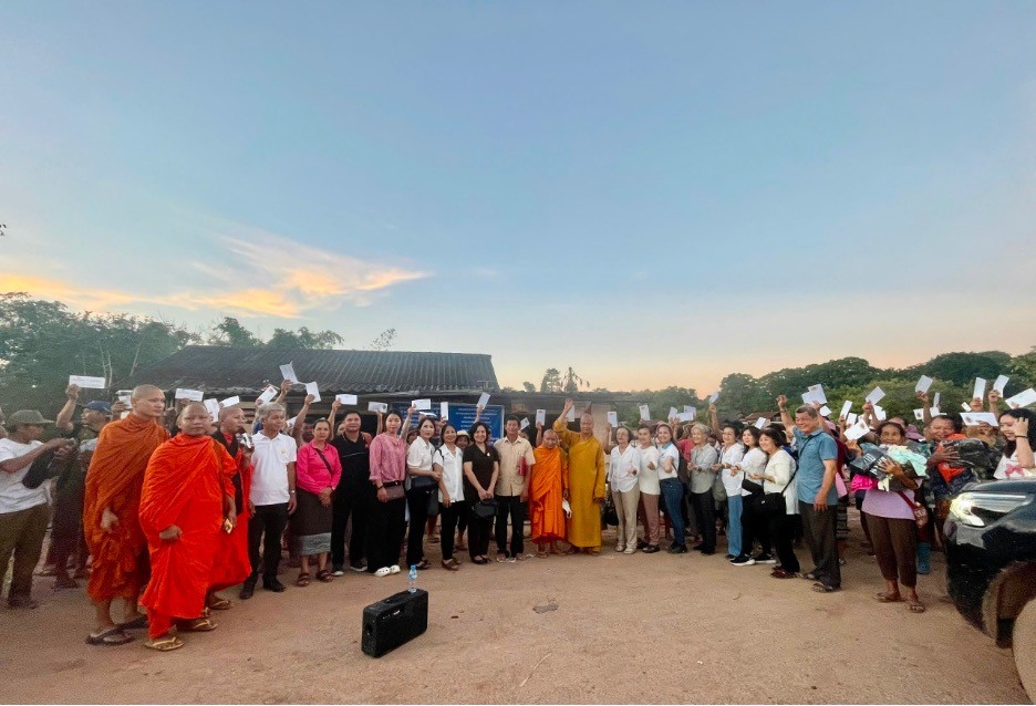 Tổng Lãnh sự quán Việt Nam tại Luang Prabang thăm hỏi, hỗ trợ người dân ở tỉnh Luang Nam Tha, Lào chịu ảnh hưởng của bão Yagi