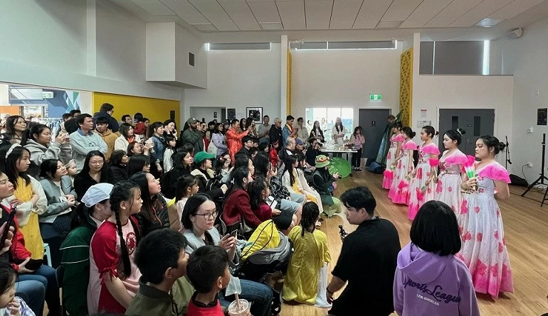 Tết Trung thu của cộng đồng người Việt tại Wellington, New Zealand Tết Trung thu của cộng đồng người Việt tại Wellington, New Zealand