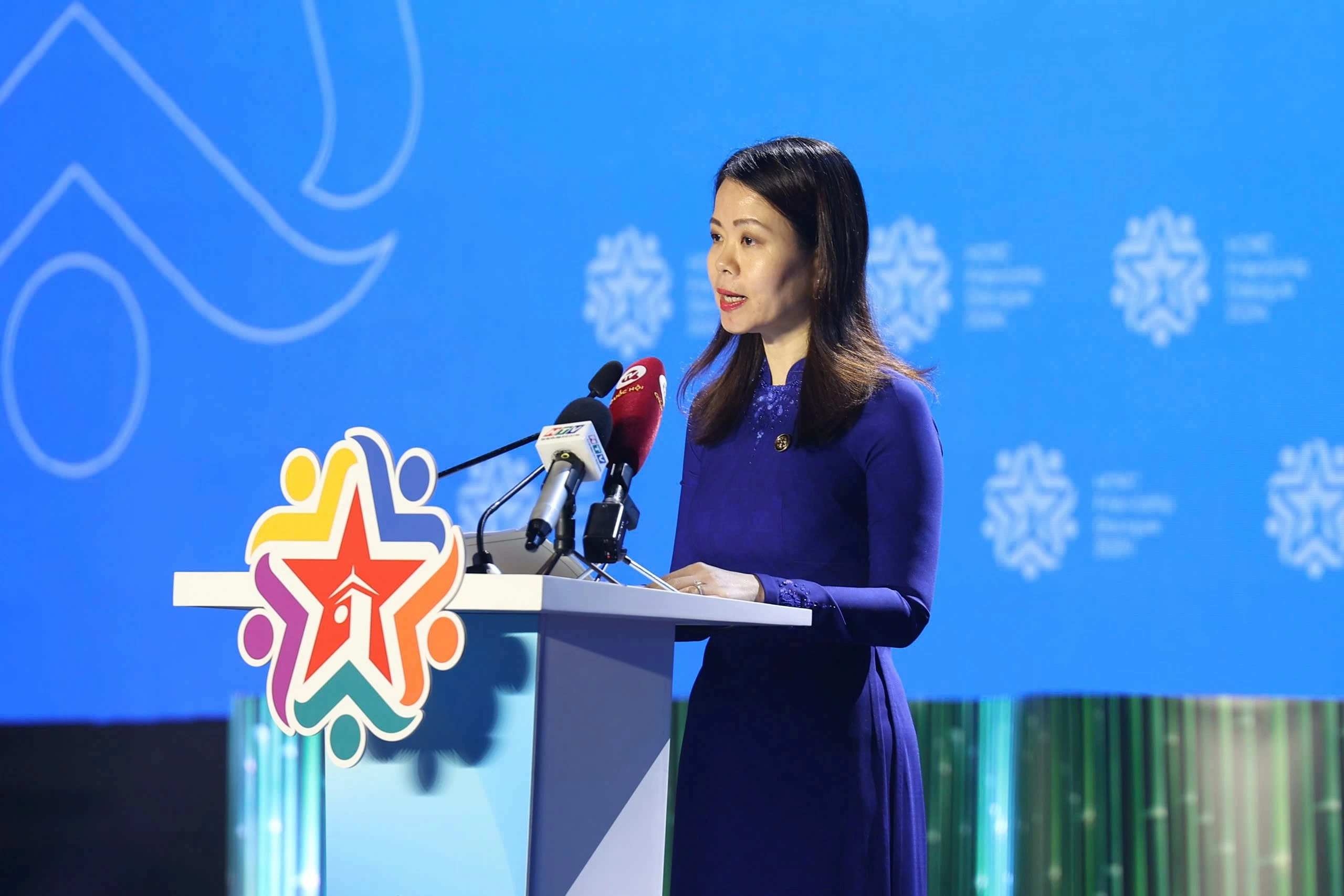 Bộ Ngoại giao đồng hành cùng TP. Hồ Chí Minh thúc đẩy chuyển đổi công nghiệp theo hướng thông minh, bền vững Bộ Ngoại giao đồng hành cùng TP. Hồ Chí Minh thúc đẩy chuyển đổi công nghiệp theo hướng thông minh, bền vững