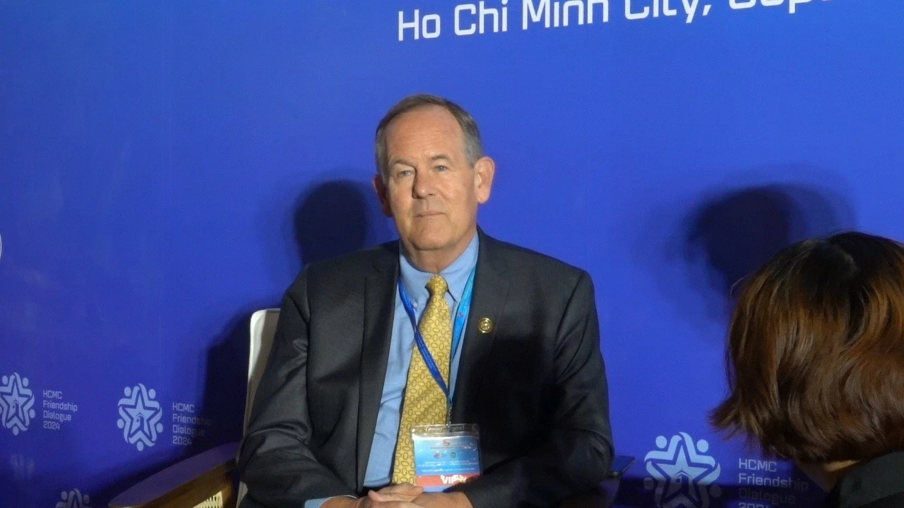 Thành phố Hồ Chí Minh hiện là một đô thị trung tâm toàn cầu Thành phố Hồ Chí Minh hiện là một đô thị trung tâm toàn cầu