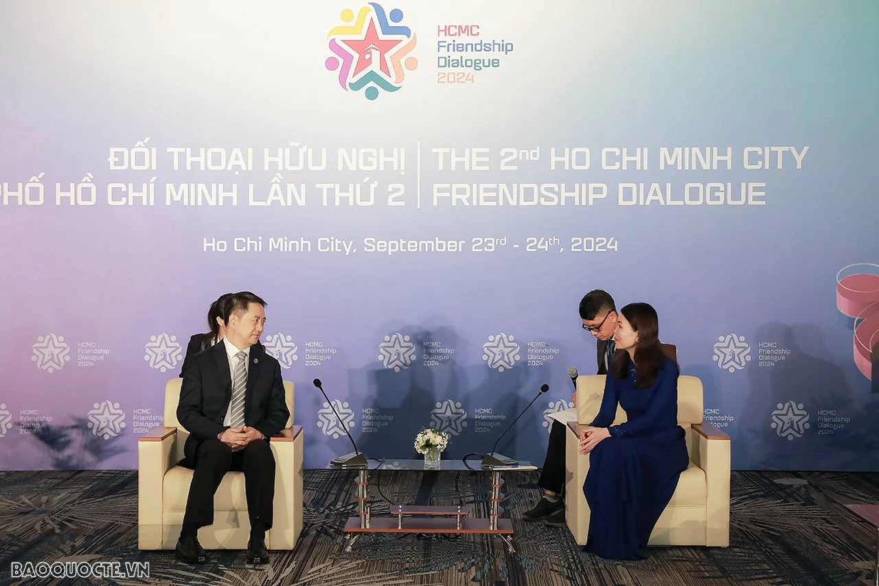 Bộ Ngoại giao đồng hành cùng TP. Hồ Chí Minh thúc đẩy chuyển đổi công nghiệp theo hướng thông minh, bền vững Bộ Ngoại giao đồng hành cùng TP. Hồ Chí Minh thúc đẩy chuyển đổi công nghiệp theo hướng thông minh, bền vững