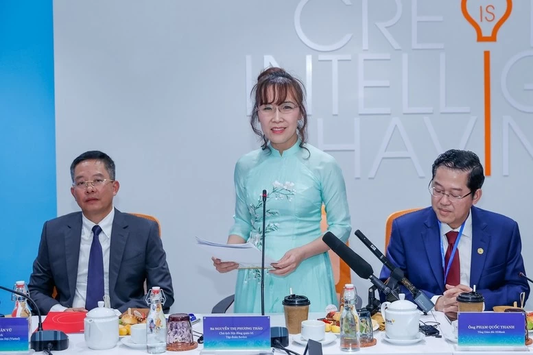 Khánh thành Trung tâm Cách mạng công nghiệp 4.0 Việt Nam tại Khu Công nghệ cao TP. Hồ Chí Minh Khánh thành Trung tâm Cách mạng công nghiệp 4.0 Việt Nam tại Khu Công nghệ cao TP. Hồ Chí Minh