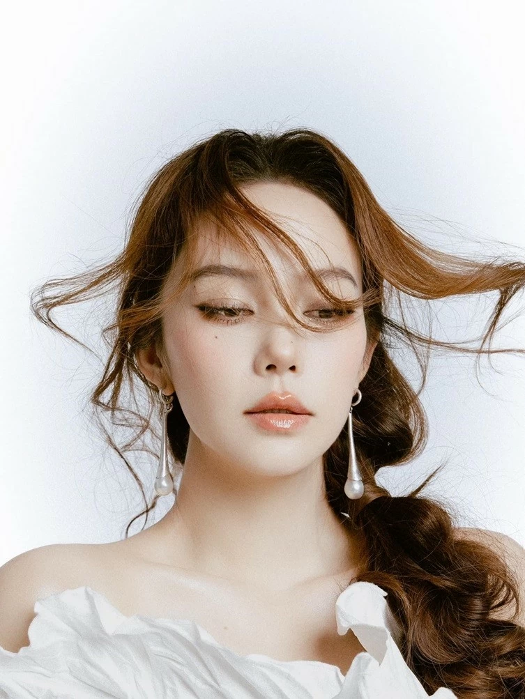 Diễn viên Minh Hằng Diễn viên Minh Hằng