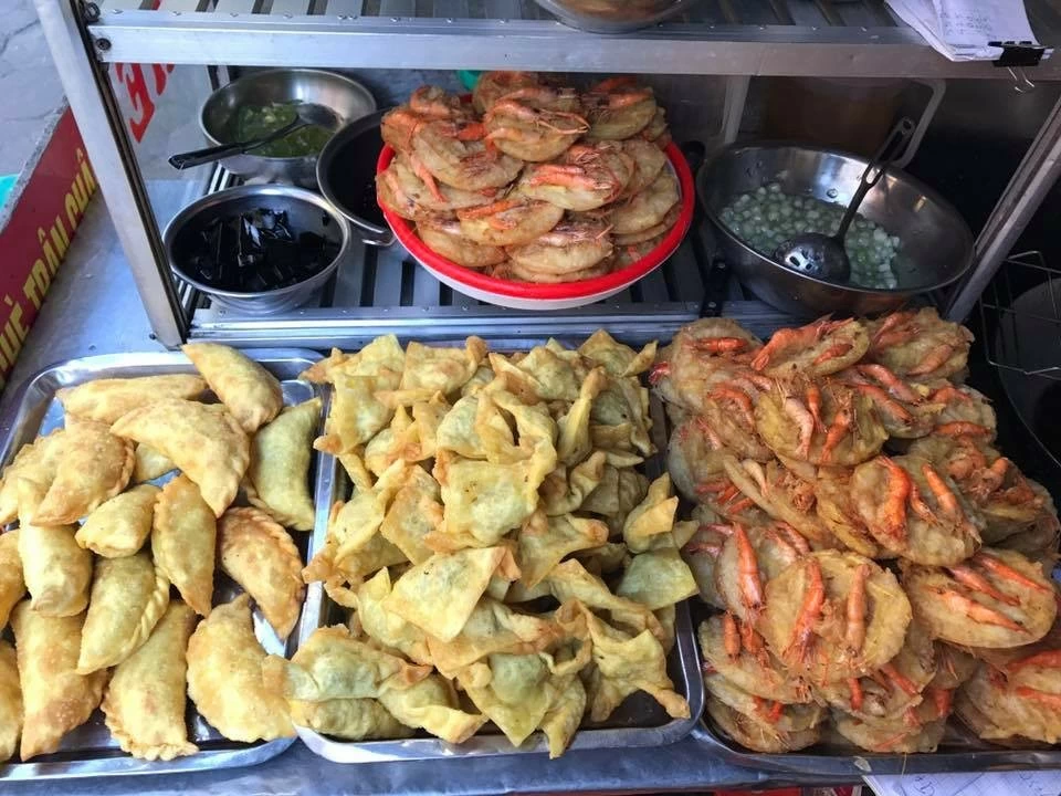 Thưởng thức những món ‘ăn chơi’ nổi tiếng ở phố cổ Hà Nội Thưởng thức những món ‘ăn chơi’ nổi tiếng ở phố cổ Hà Nội