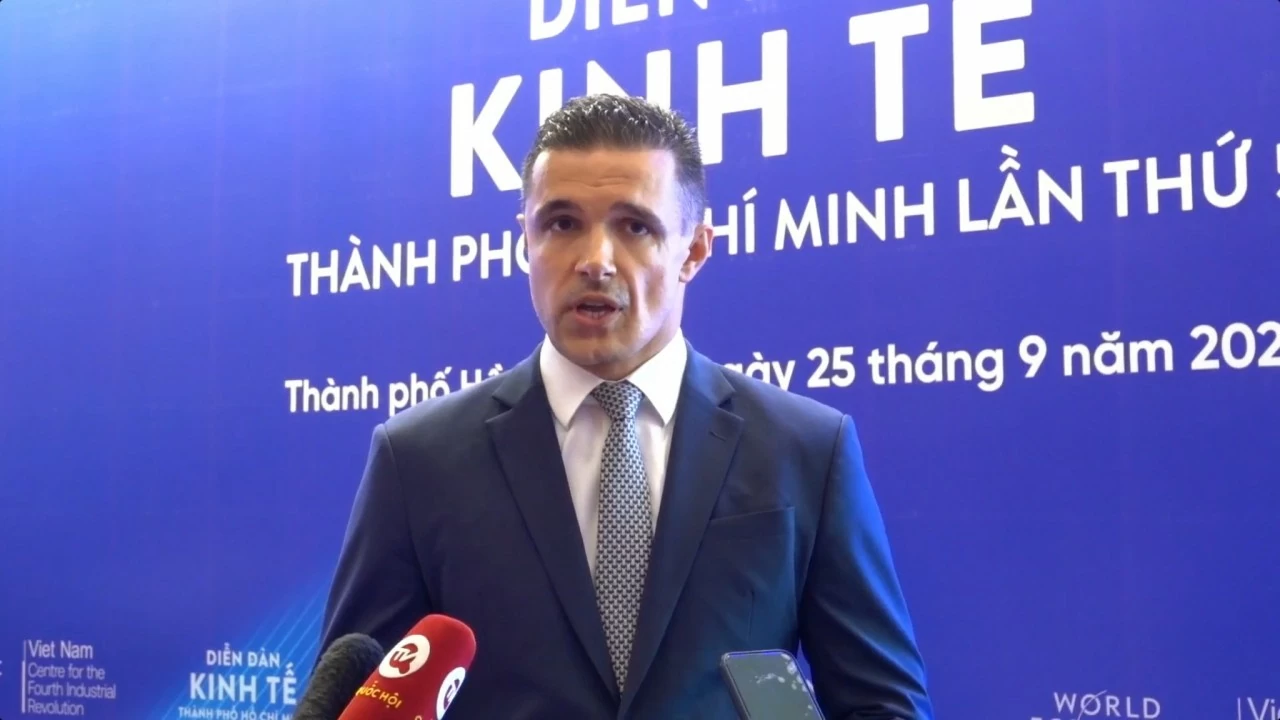 Trở thành người dẫn đầu về chuyển đổi công nghiệp ở khu vực châu Á-Thái Bình Dương Trở thành người dẫn đầu về chuyển đổi công nghiệp ở khu vực châu Á-Thái Bình Dương