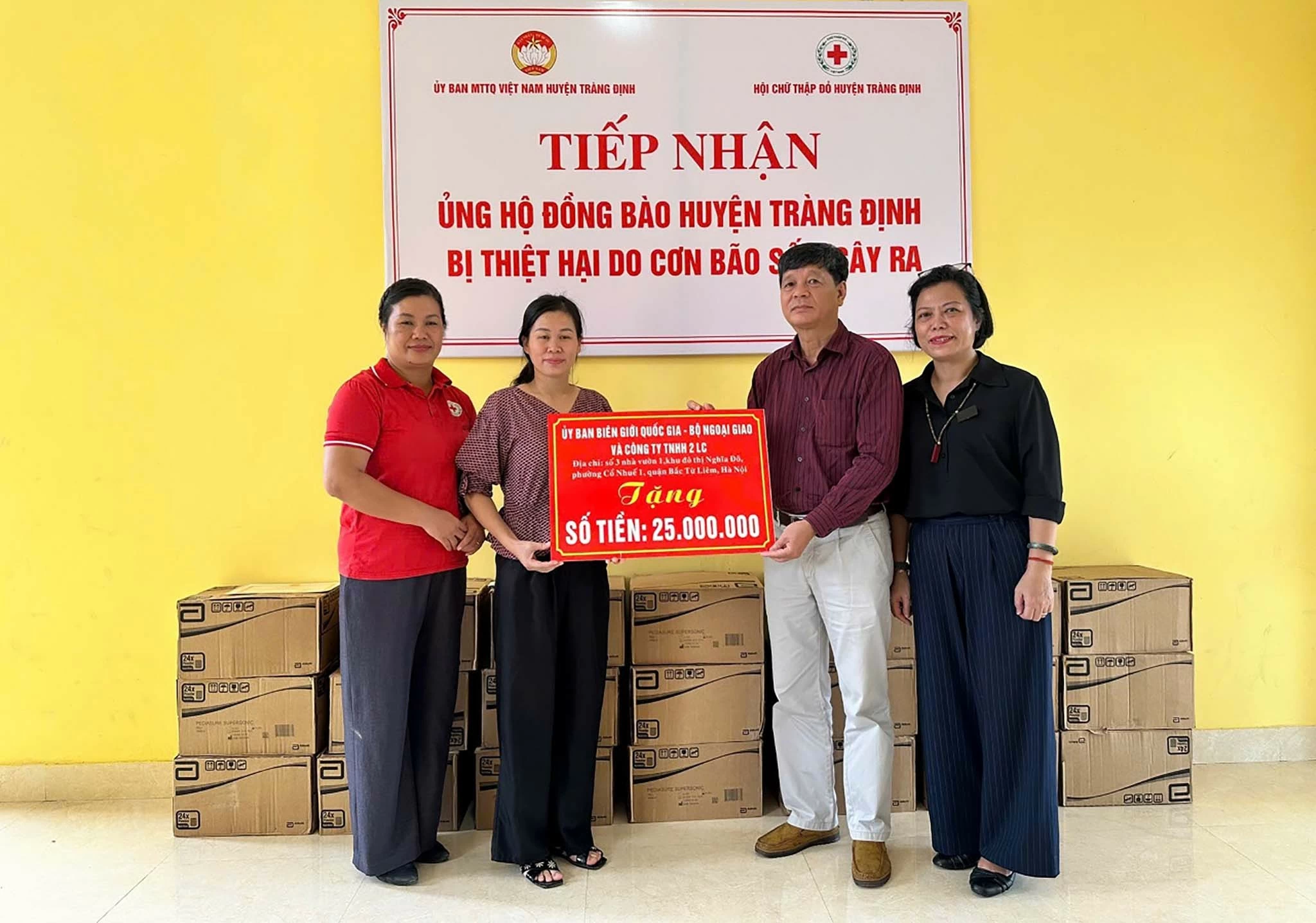 Ủy ban Biên giới quốc gia thăm hỏi, động viên, tặng quà nhân dân huyện Tràng Định, tỉnh Lạng Sơn Ủy ban Biên giới quốc gia thăm hỏi, động viên, tặng quà nhân dân huyện Tràng Định, tỉnh Lạng Sơn