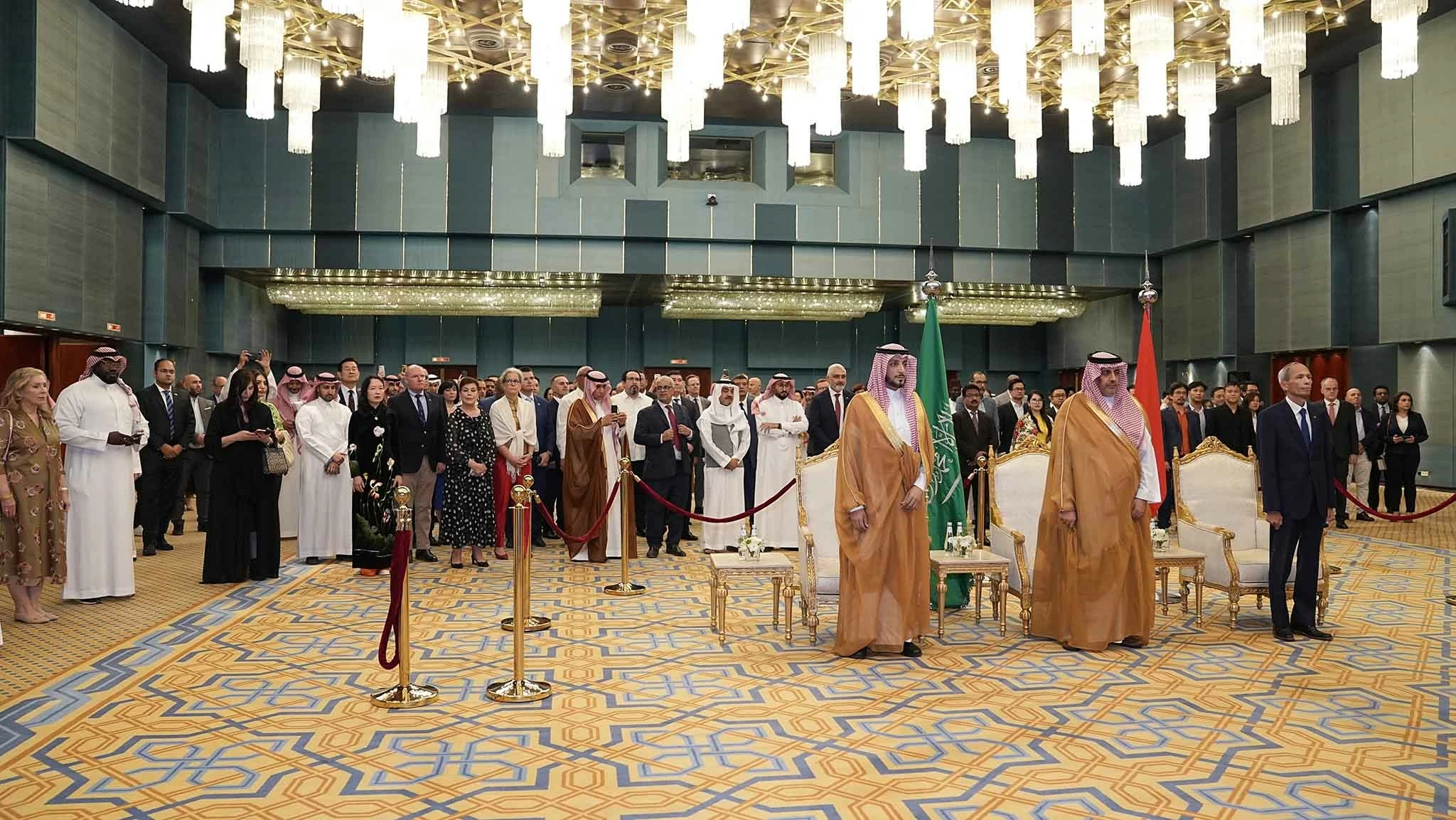 Thủ tướng Phạm Minh Chính thăm Saudi Arabia: Xung lực mới cho mối quan hệ một phần tư thế kỷ Thủ tướng Phạm Minh Chính thăm Saudi Arabia: Xung lực mới cho mối quan hệ một phần tư thế kỷ