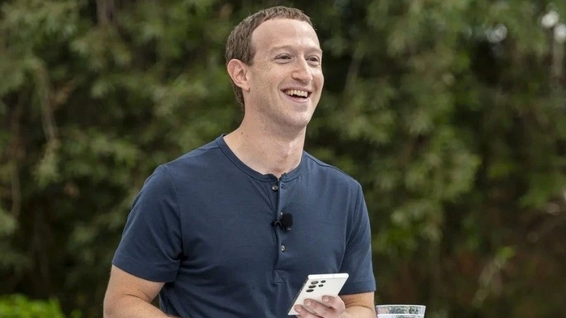 Ông chủ Facebook gia nhập 'câu lạc bộ 200 tỷ USD'