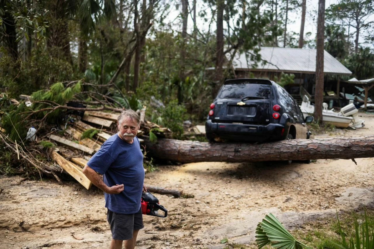 Khung cảnh vùng Đông Nam nước Mỹ tan hoang sau siêu bão Helene Khung cảnh vùng Đông Nam nước Mỹ tan hoang sau siêu bão Helene