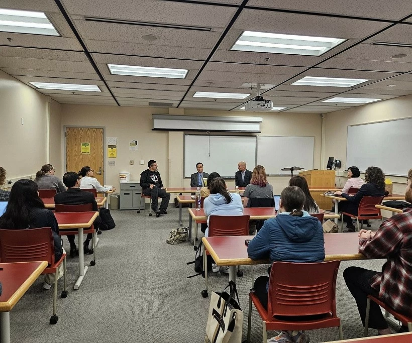 Thúc đẩy hợp tác Việt Nam-Alaska qua chuyến thăm của Tổng Lãnh sự Hoàng Anh Tuấn Thúc đẩy hợp tác Việt Nam-Alaska qua chuyến thăm của Tổng Lãnh sự Hoàng Anh Tuấn