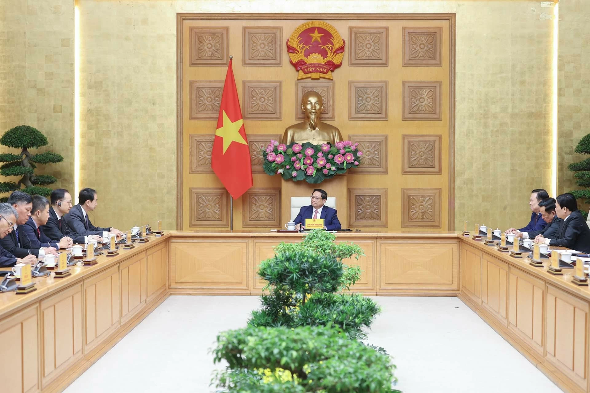 Thủ tướng Phạm Minh Chính tiếp Đại sứ Trung Quốc tại Việt Nam Hà Vĩ Thủ tướng Phạm Minh Chính tiếp Đại sứ Trung Quốc tại Việt Nam Hà Vĩ
