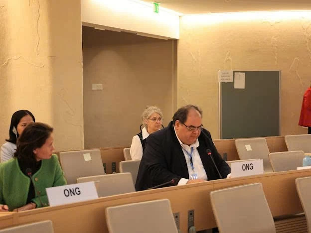 Khẳng định mong muốn và quyết tâm của Việt Nam trong bảo vệ và thúc đẩy quyền con người Khẳng định mong muốn và quyết tâm của Việt Nam trong bảo vệ và thúc đẩy quyền con người