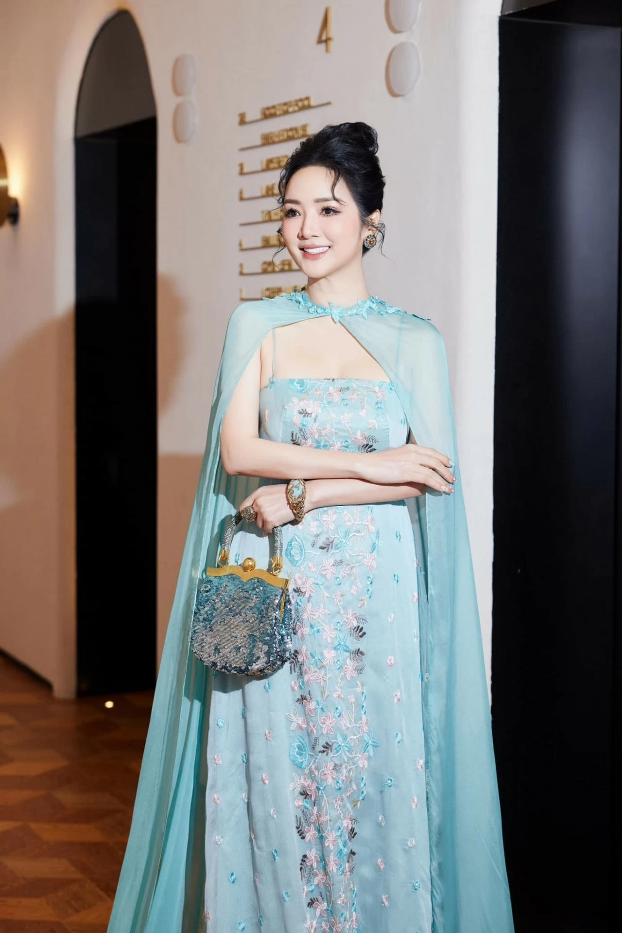 Sắc vóc trẻ trung, gợi cảm của Hoa hậu Đền Hùng Giáng My Sắc vóc trẻ trung, gợi cảm của Hoa hậu Đền Hùng Giáng My