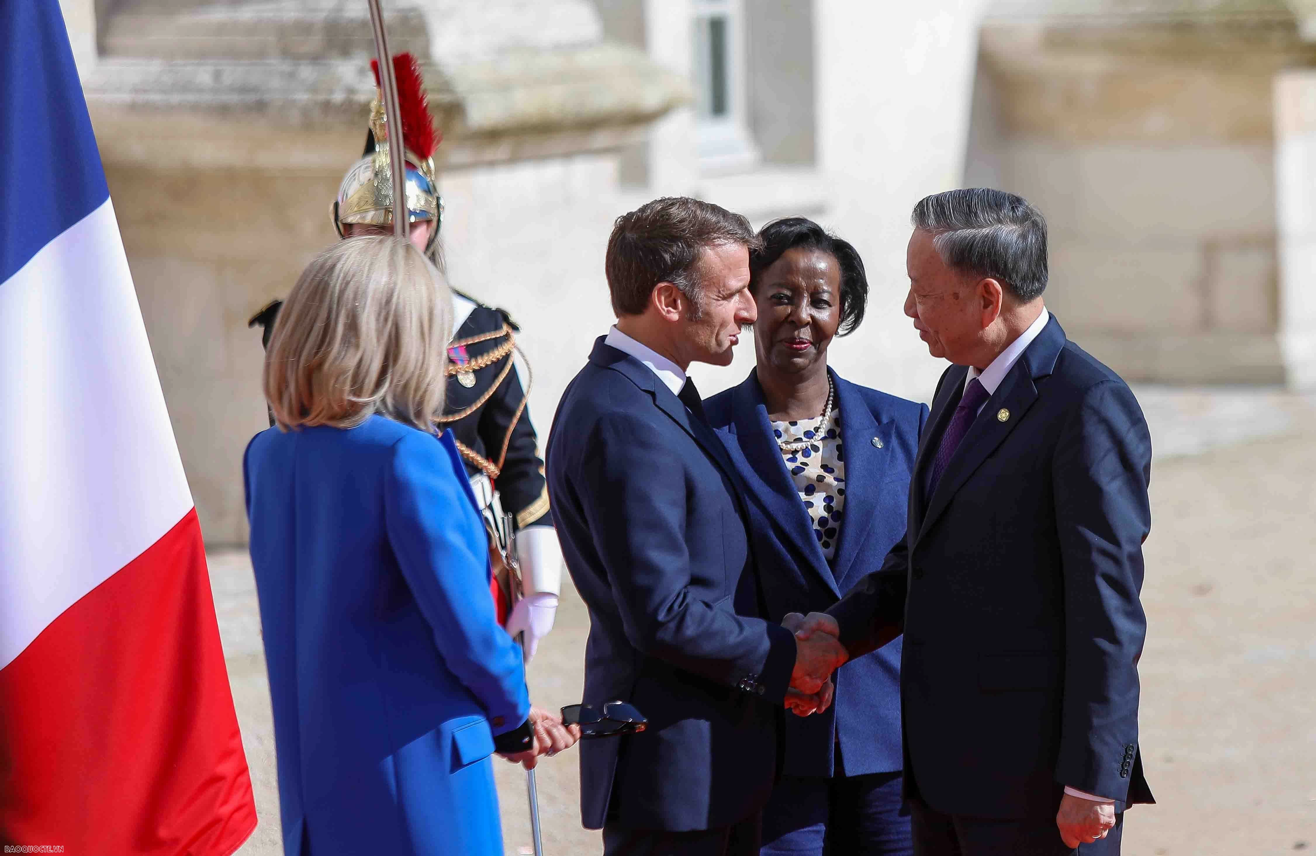 Tổng thống Pháp và Tổng Thư ký Pháp ngữ đón Tổng Bí thư, Chủ tịch nước Tô Lâm tham dự Hội nghị cấp cao Pháp ngữ lần thứ 19 Tổng Bí thư, Chủ tịch nước Tô Lâm: Thúc đẩy chủ nghĩa đa phương vì một tương lai hoà bình, thịnh vượng và bền vững