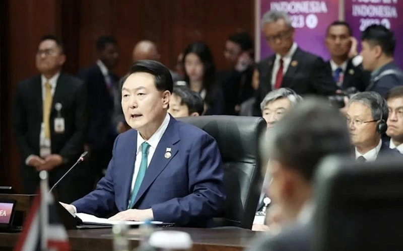 Tổng thống Yoon phát biểu tại Hội nghị thượng đỉnh Hàn Quốc-ASEAN năm ngoái. Ảnh: Korea Times Tổng thống Yoon phát biểu tại Hội nghị thượng đỉnh Hàn Quốc-ASEAN năm ngoái. Ảnh: Korea Times