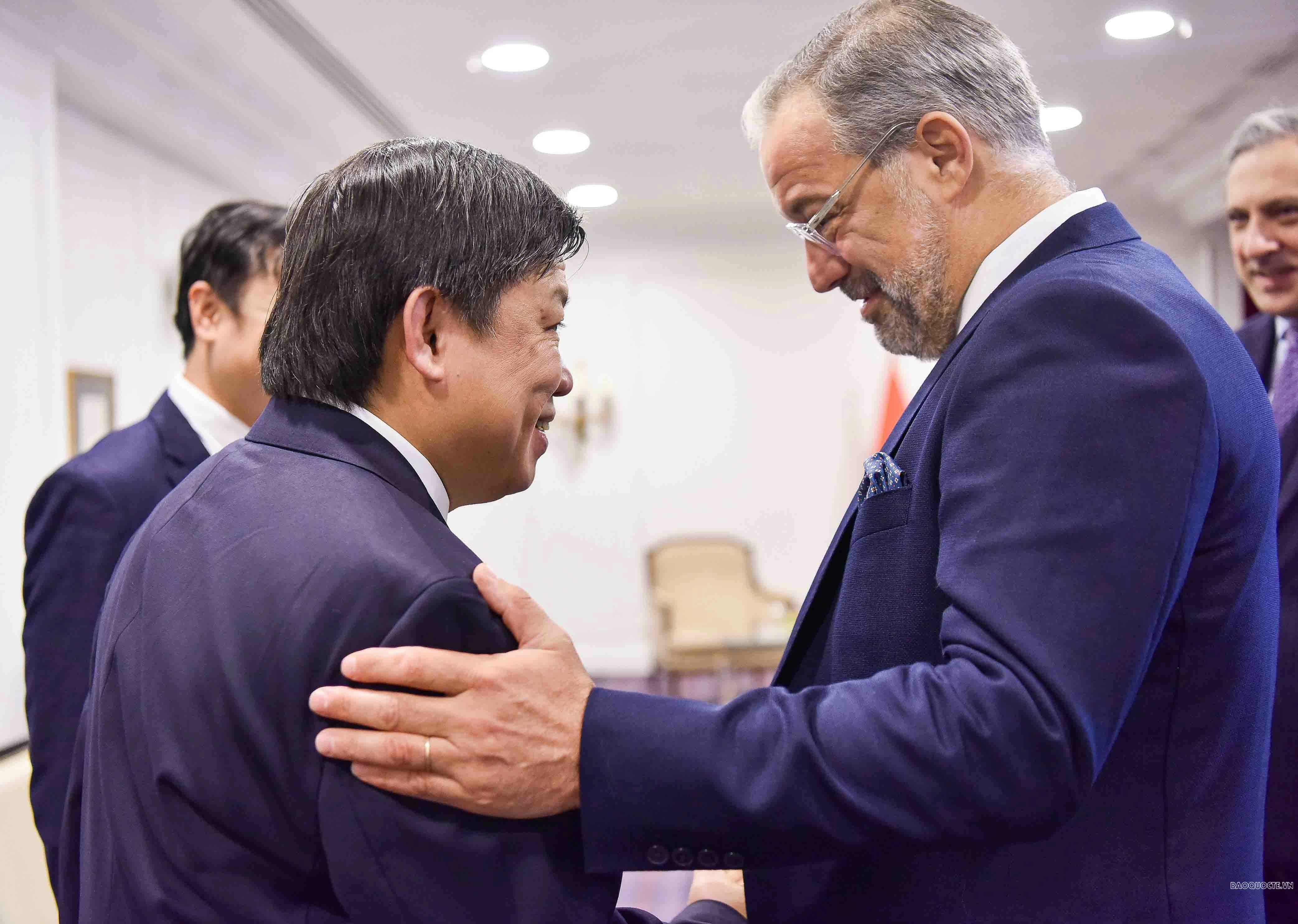 Tổng Bí thư, Chủ tịch nước Tô Lâm tiếp Chủ tịch Tập đoàn AirBus Tổng Bí thư, Chủ tịch nước Tô Lâm tiếp Chủ tịch Tập đoàn AirBus