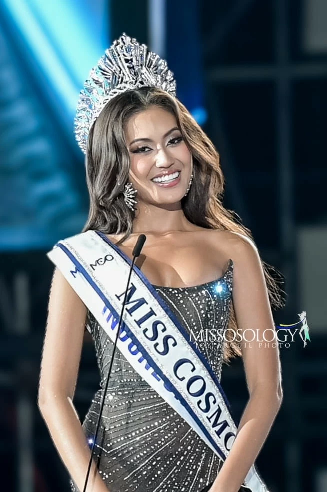 Mỹ nhân Indonesia Ketut Permata Juliastrid Sari đăng quang Miss Cosmo 2024, Xuân Hạnh vào top 5 Mỹ nhân Indonesia Ketut Permata Juliastrid Sari đăng quang Miss Cosmo 2024, Xuân Hạnh vào top 5